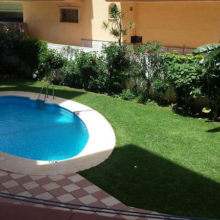 Beautiful Apartment In Third Line Beach Boliches فوينخيرولا المظهر الخارجي الصورة