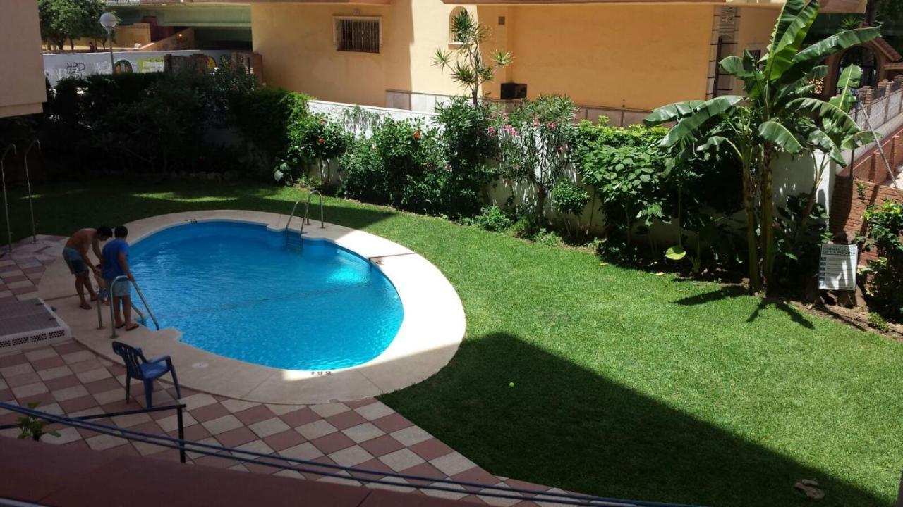 Beautiful Apartment In Third Line Beach Boliches فوينخيرولا المظهر الخارجي الصورة
