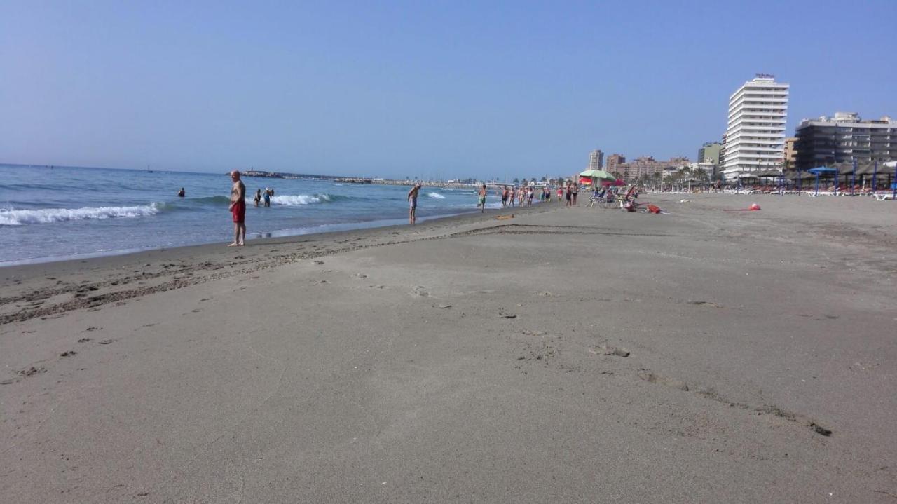 Beautiful Apartment In Third Line Beach Boliches فوينخيرولا المظهر الخارجي الصورة
